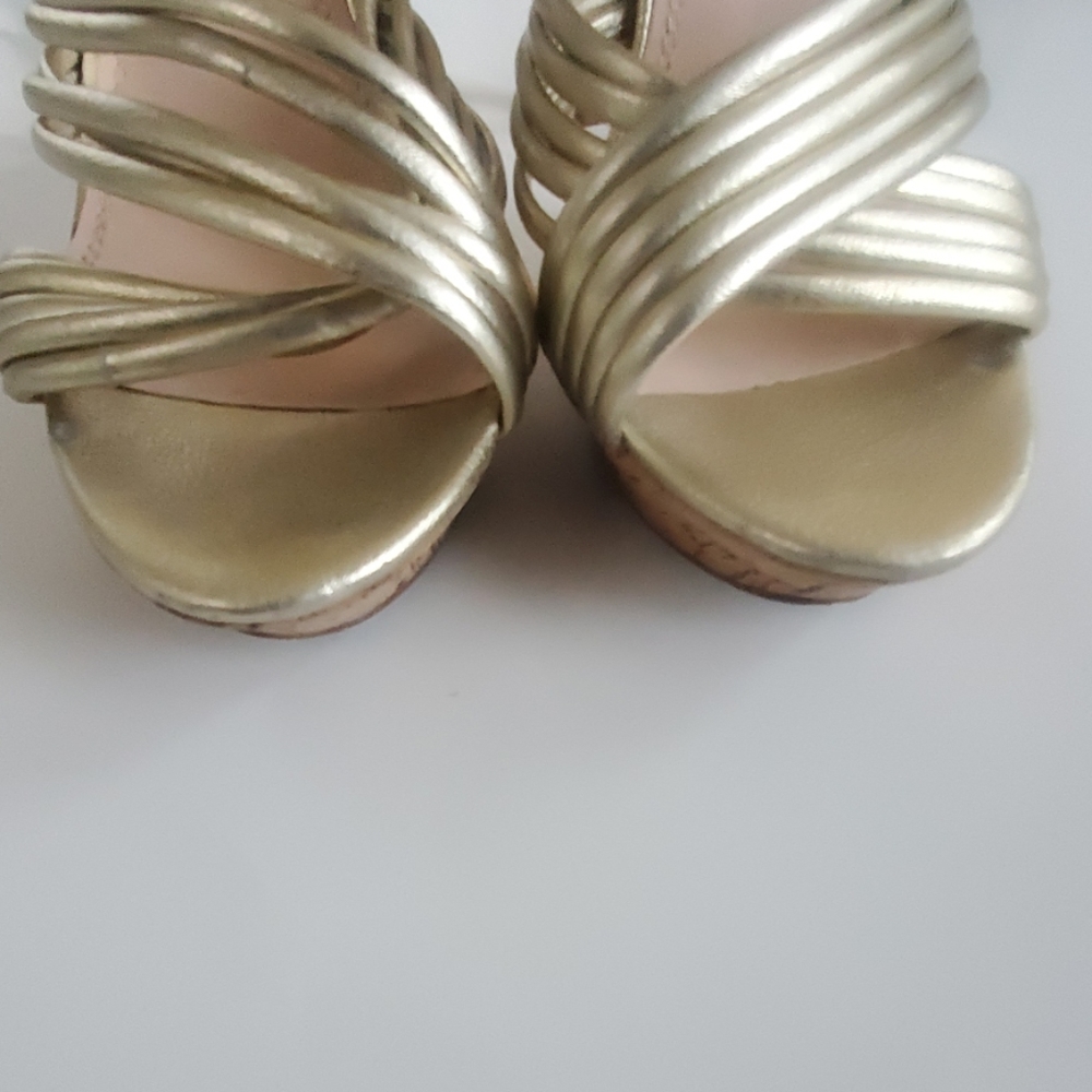 HPπGianni Bini Gold Leather Strap Cork Heels 9.5 - Picture 3 of 8